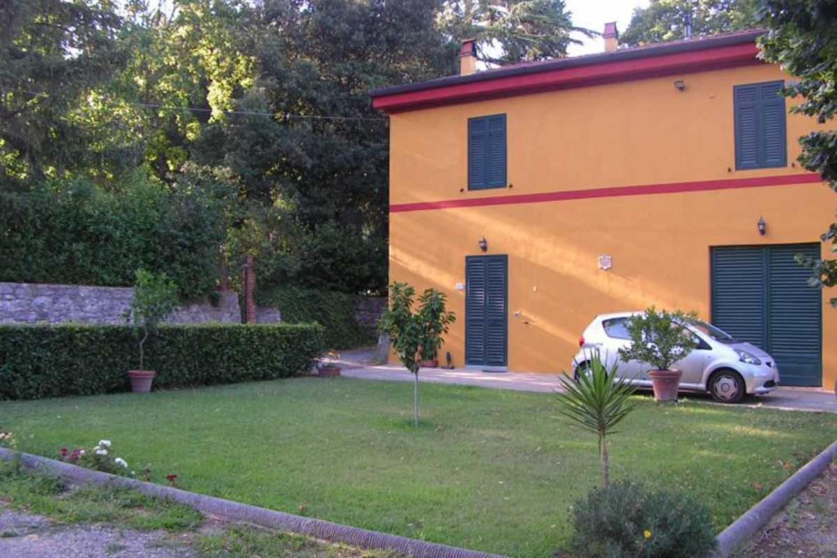 A Casa Di Antonio Lucca Exterior foto