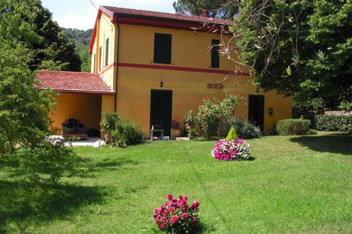 A Casa Di Antonio Lucca Exterior foto